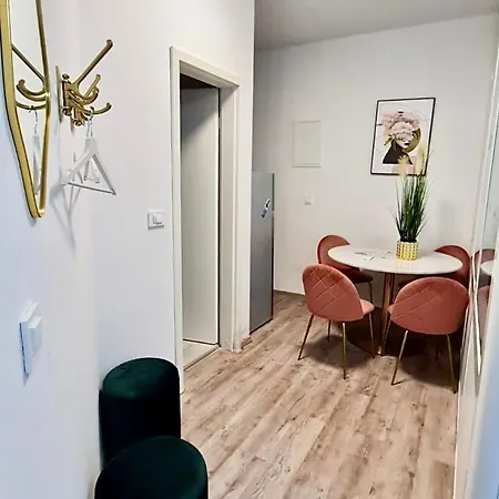 Apartment Central Lux With Free Parking