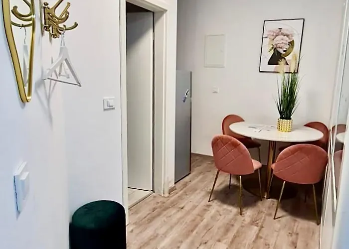 Apartman Lux With Free Parking